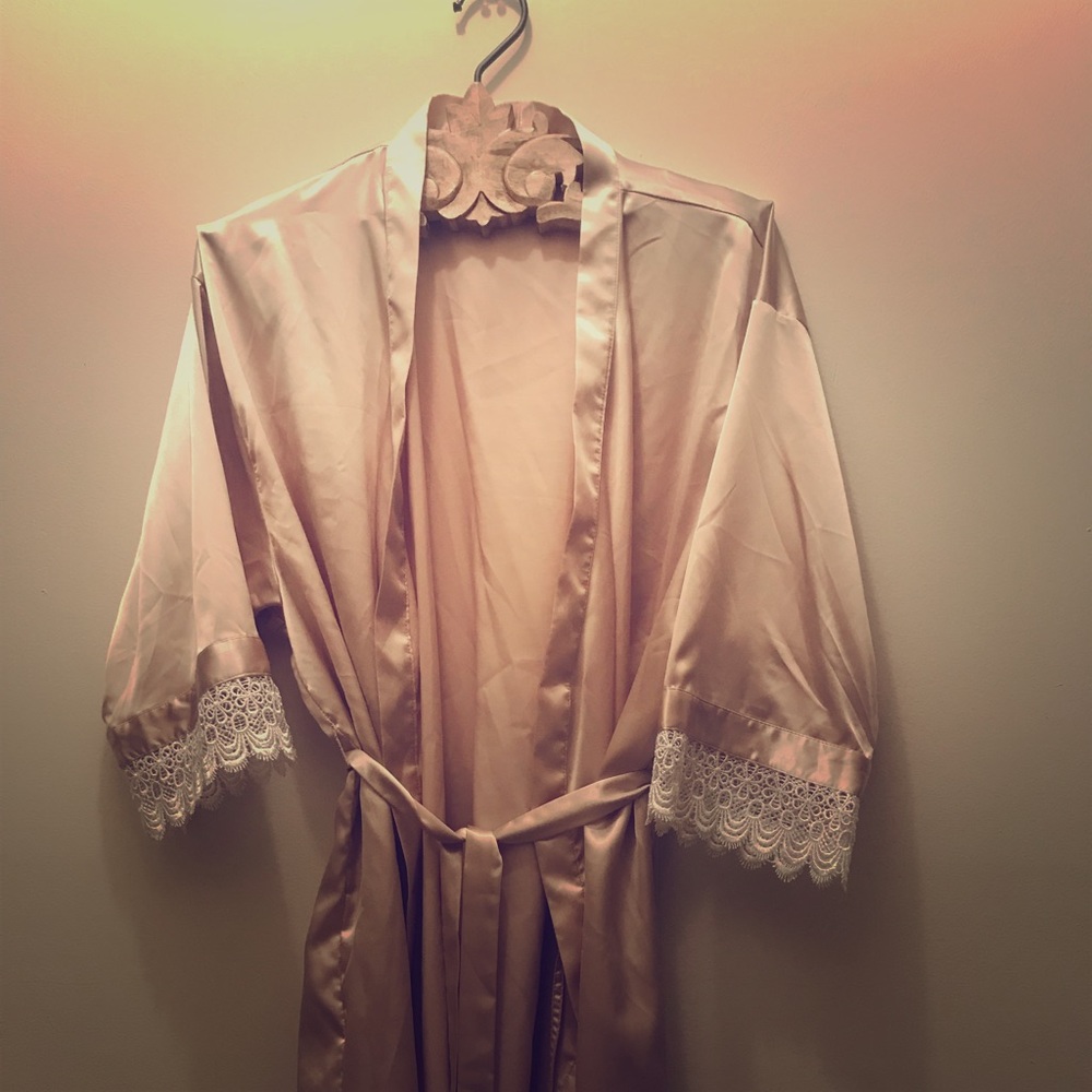 Robe in Beautiful Cream